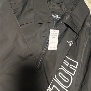 Hollister Men's Black Windbreaker Jacket